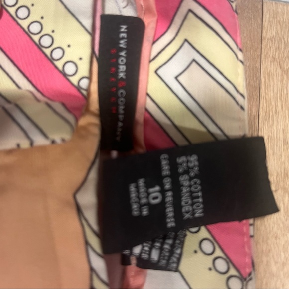 New York & Company Cropped Paisley pants Size 10 - Picture 5 of 9